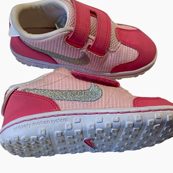 NIKE SENSORY MOTION SYSTEM PINK/WHITE WASHABLE SHOE Size 8C Toddler - Picture 4 of 8